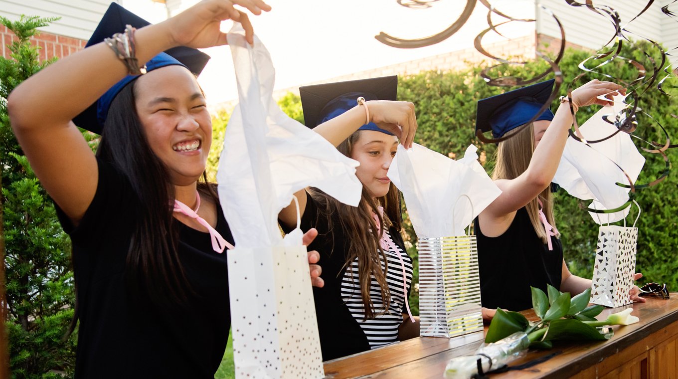 high_school_graduation_gifts_2.jpg