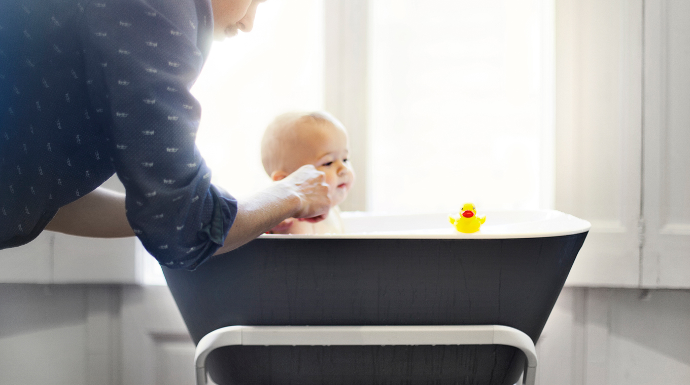 how-to-bathe-a-baby-3.jpg
