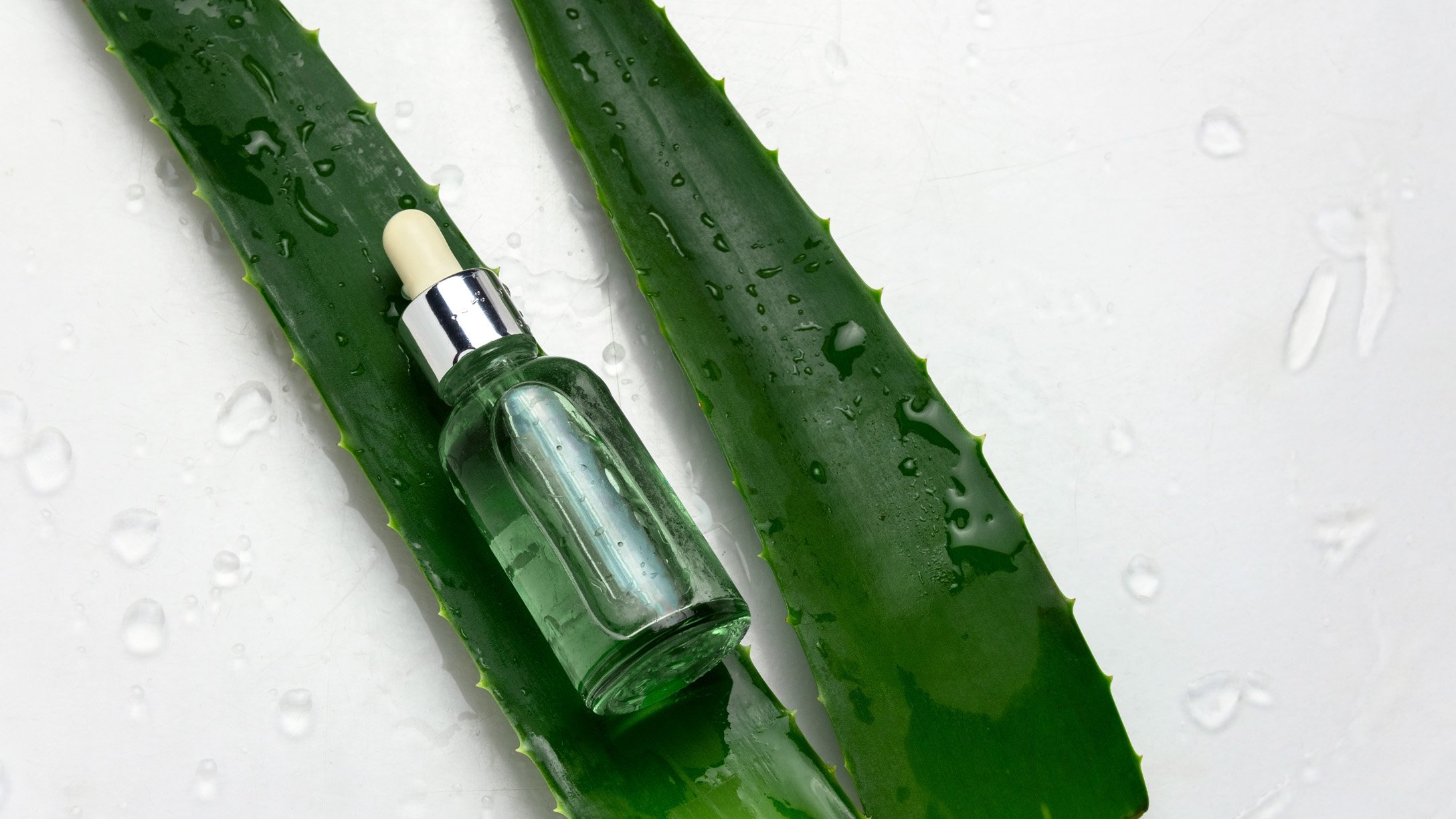 how-to-make-your-own-hand-sanitizer-featured