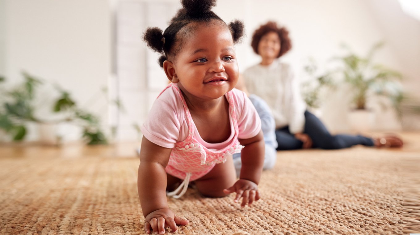 how_to_help_baby_crawl_1.jpg