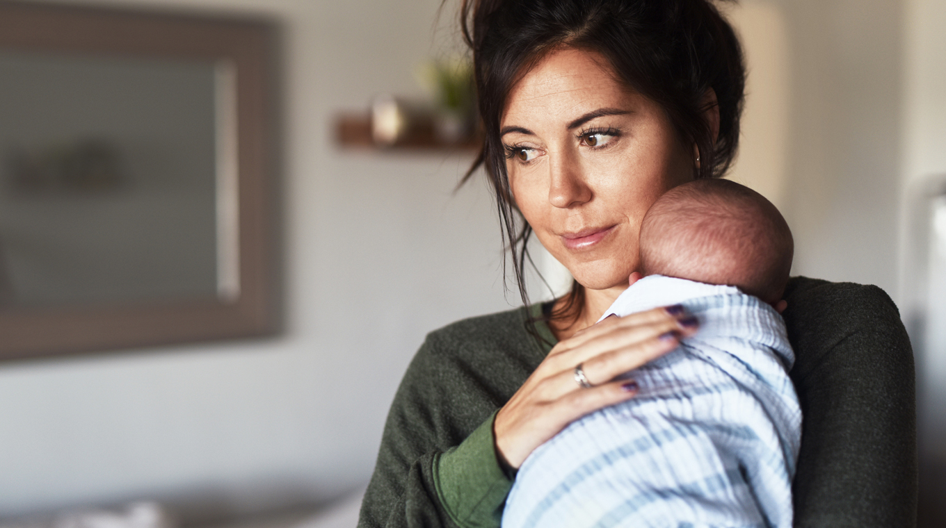 how_to_hold_a_newborn_baby_2.jpg