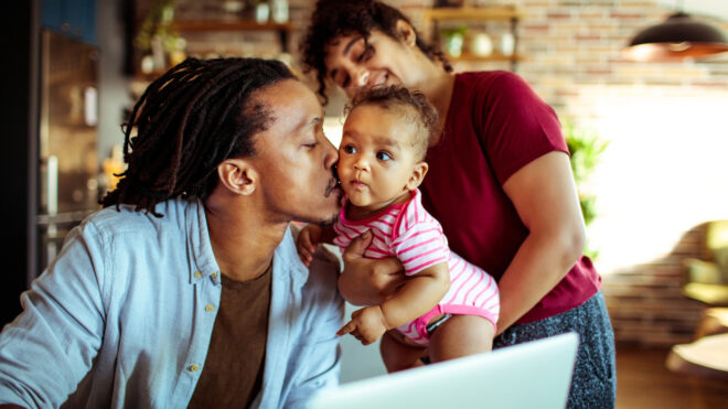 how to keep relationship strong after having a baby