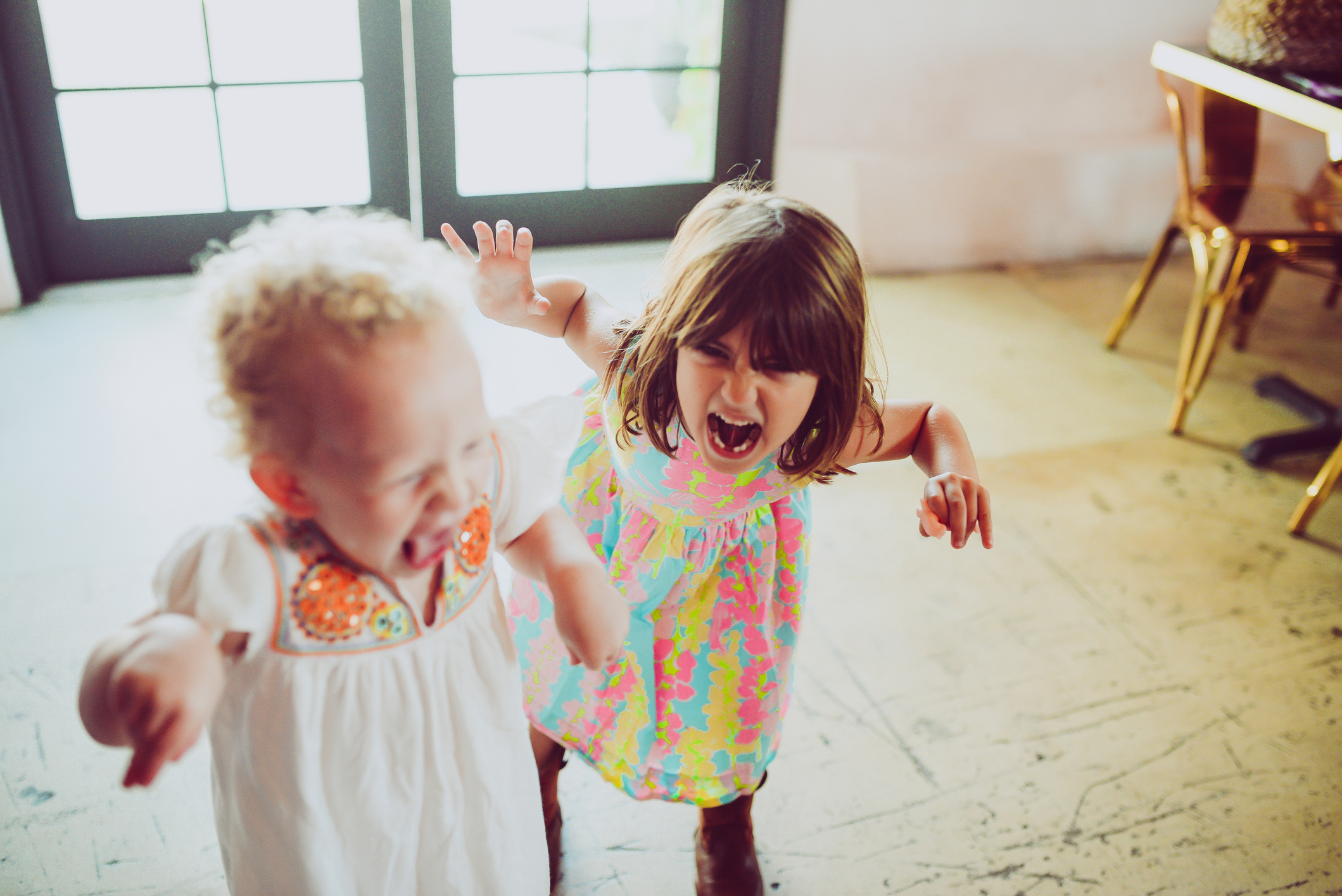 toddlers-playing