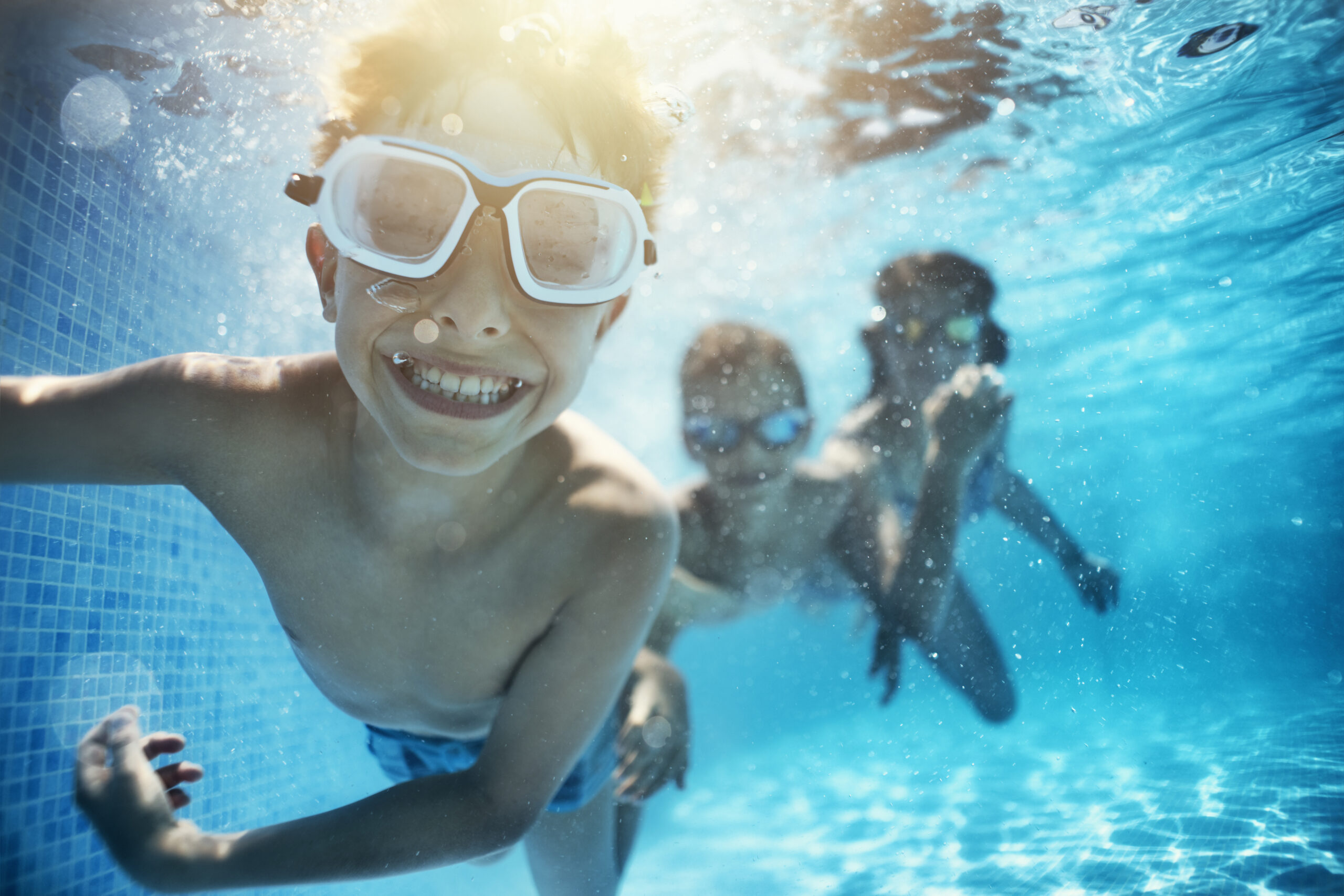 kids underwater
