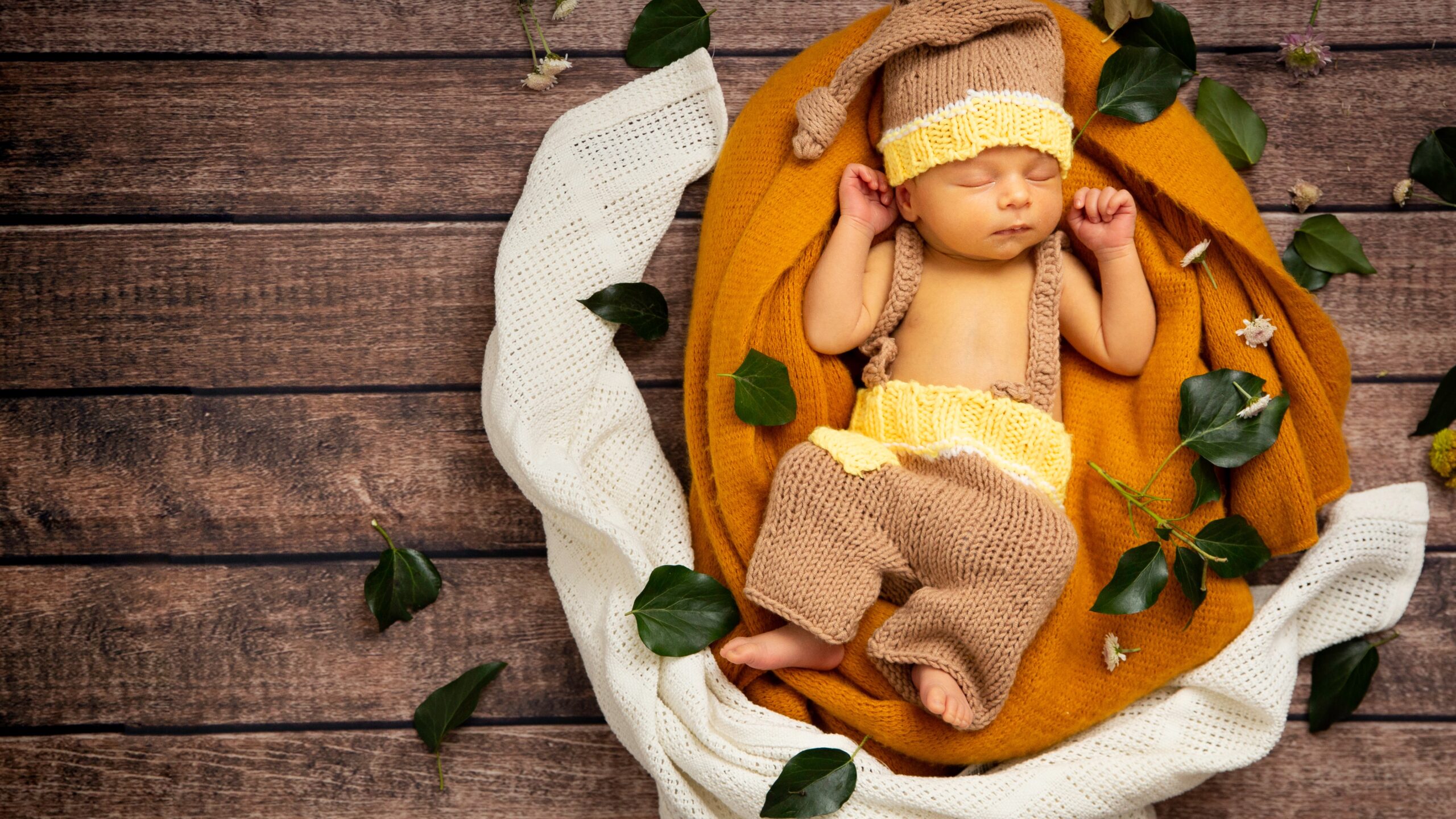 newborn baby photo for November