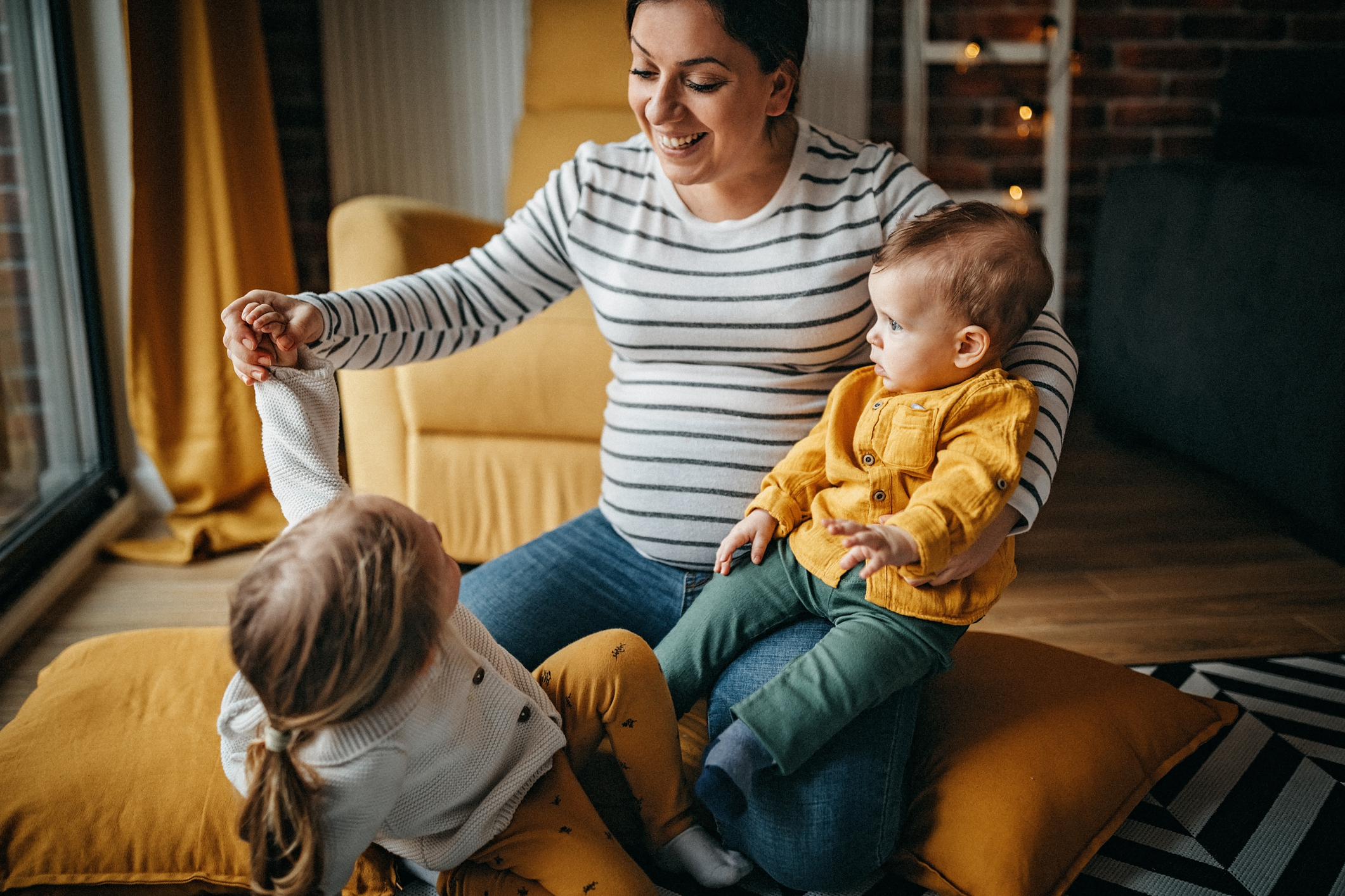 pregnant mom with two kids