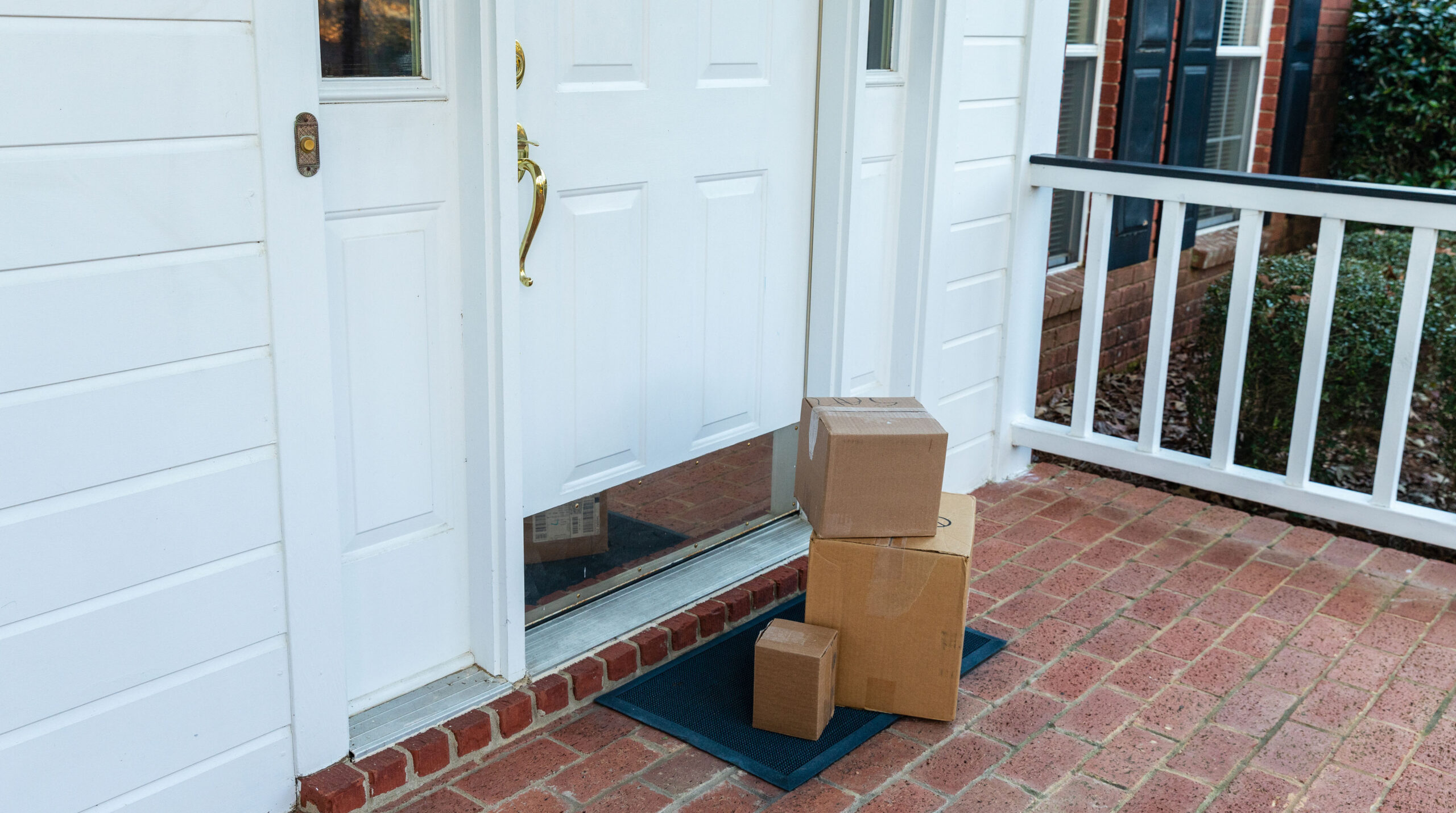 Merchandise delivery from online ordering