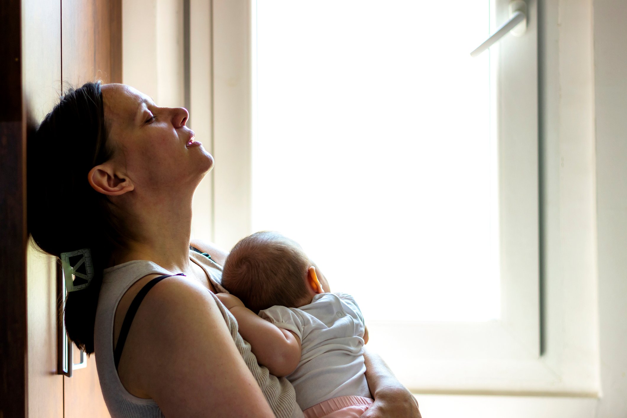 exhausted mom newborn