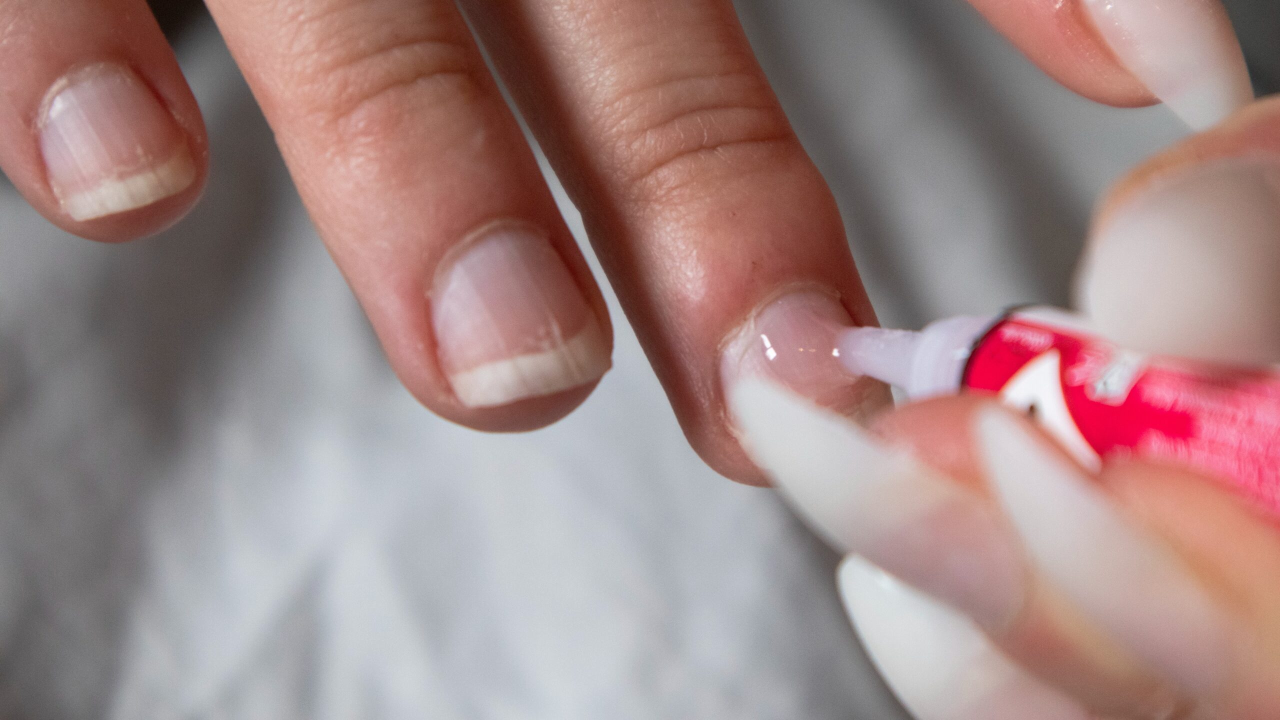 Nail Glue
