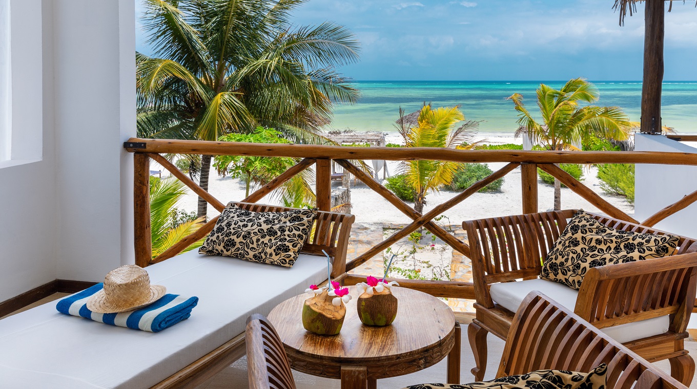 Beachfront Bungalow With Sea View