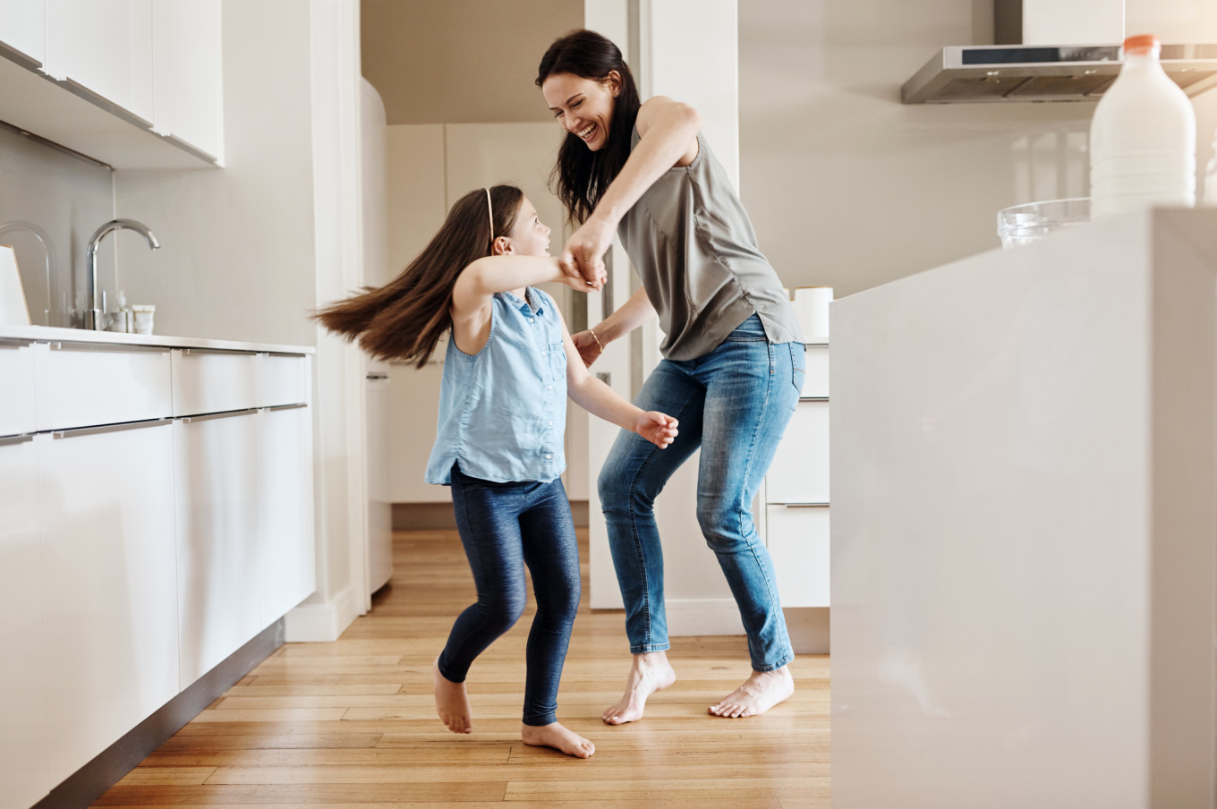 kitchen-dance-party.jpg