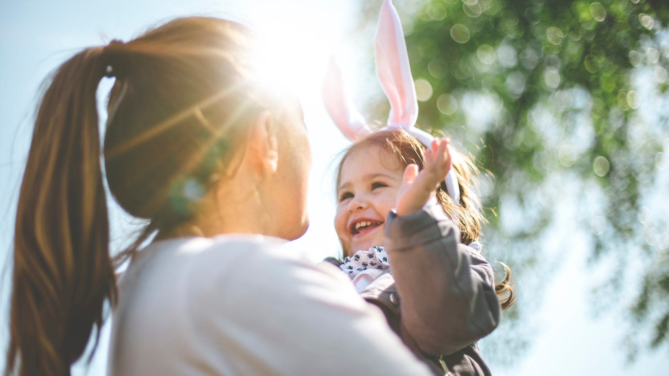 mom-toddler-easter
