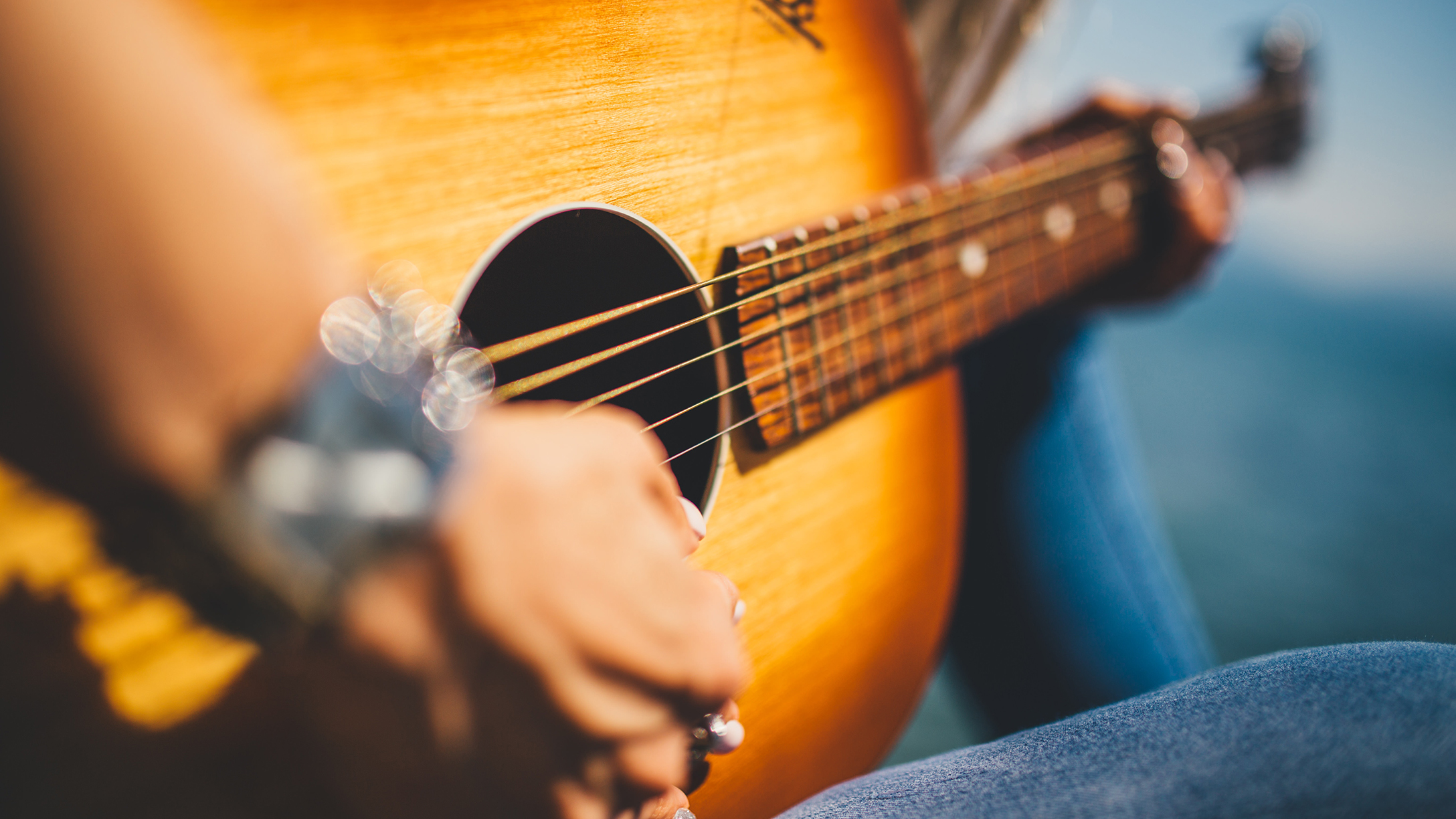 playing-guitar