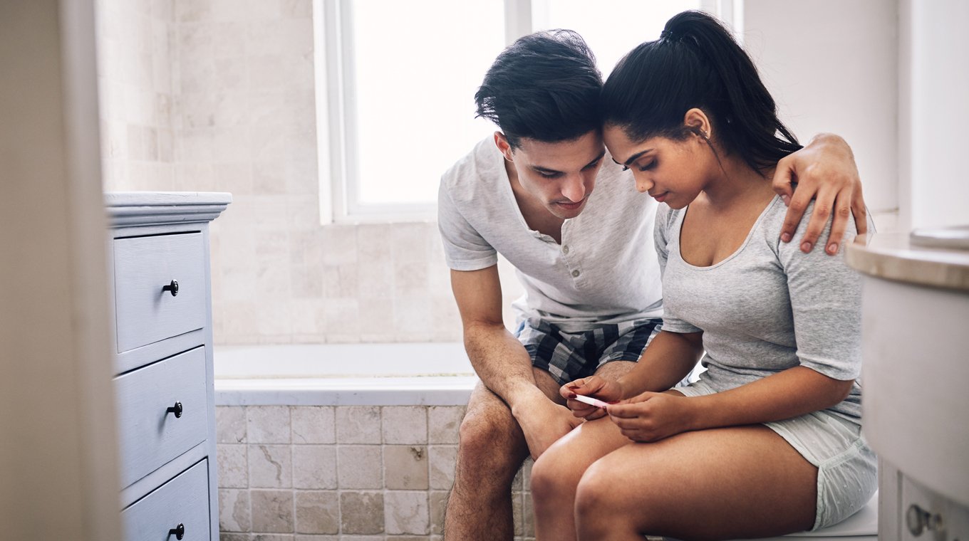 pregnancy_test_during_implantation_bleeding_2.jpg