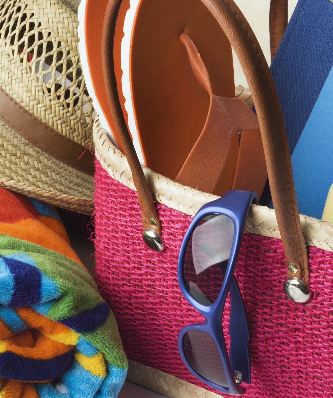 spring_break_must_haves_essentials.jpg