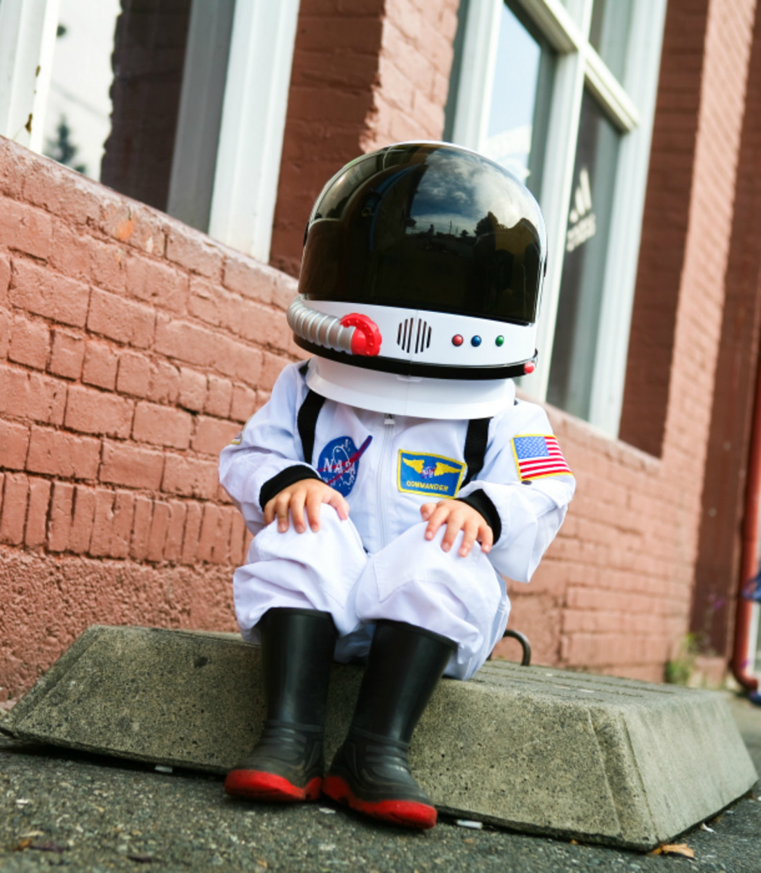 things-get-wrong-space-makes-you-float.jpg