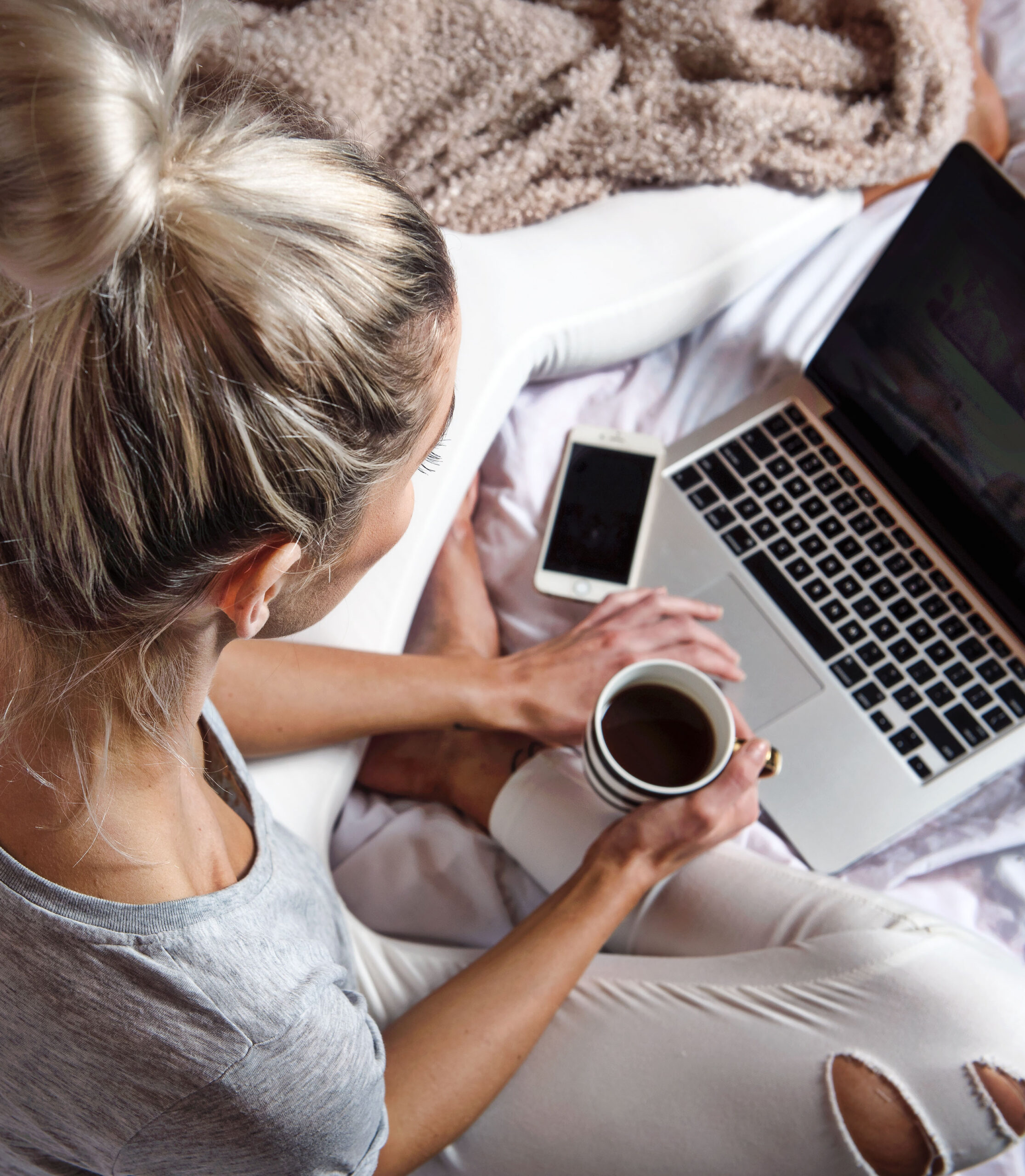 working-from-home_t20_ywl70a.jpg