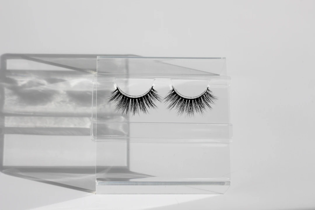 Sixteen88 lashes - beauty product