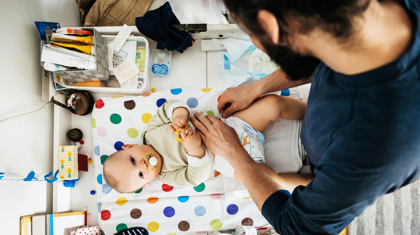 diapering-a-baby-3