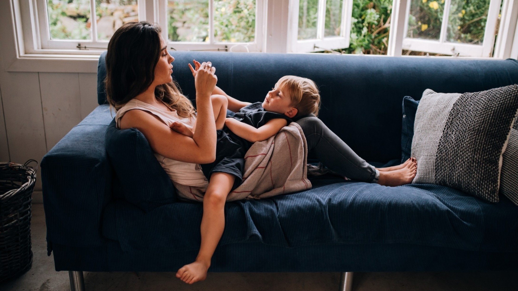 mom-toddler