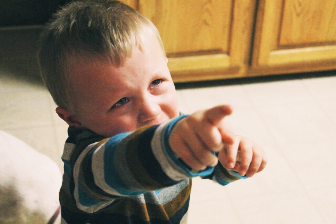 toddler-throwing-a-tantrum