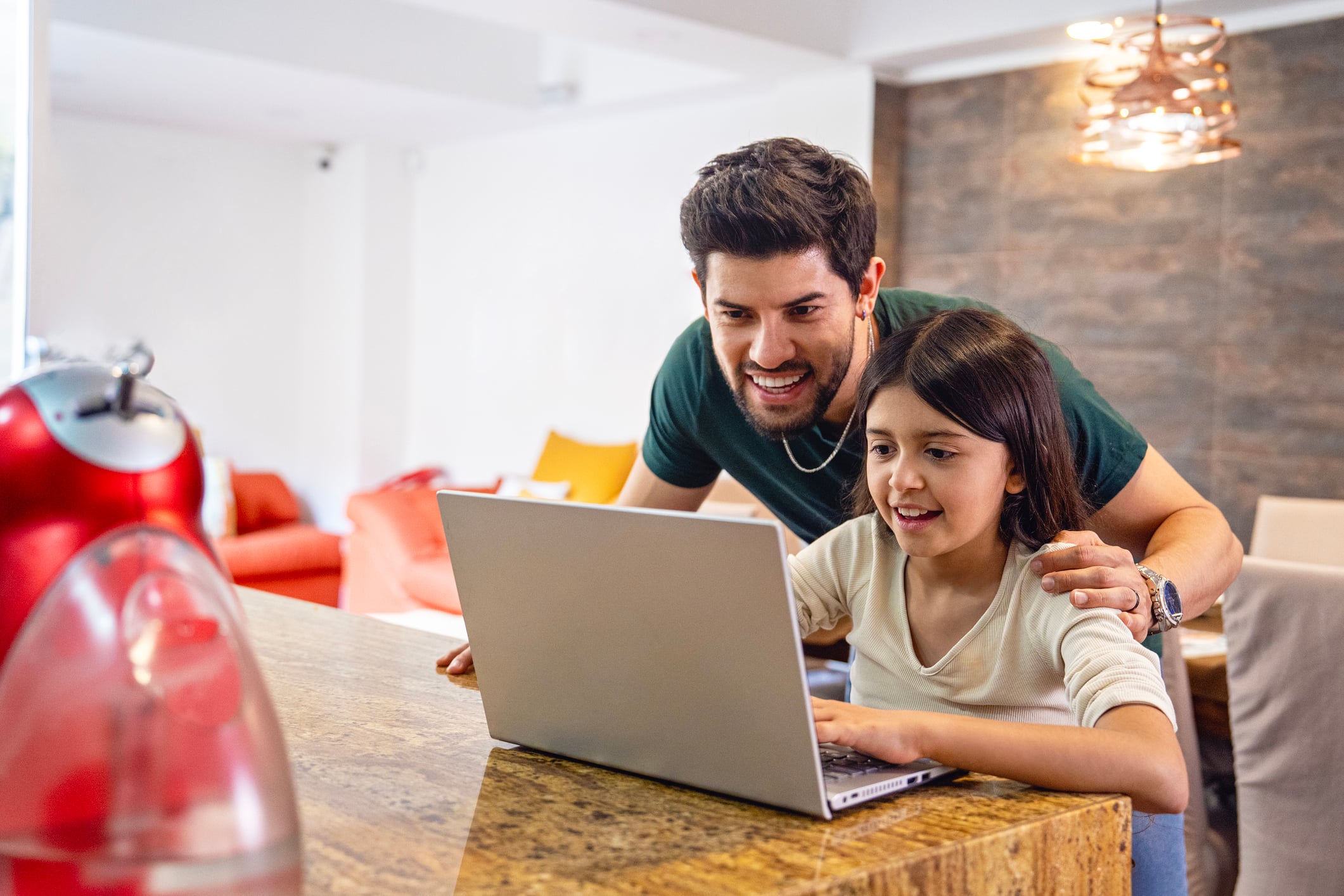 kids sharing content online